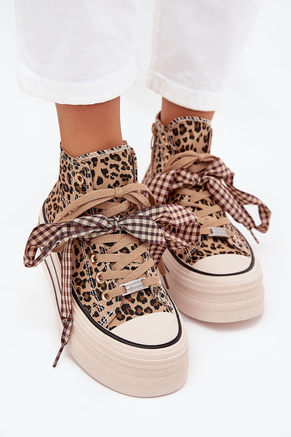  Tenişi model 216326 Step in style 