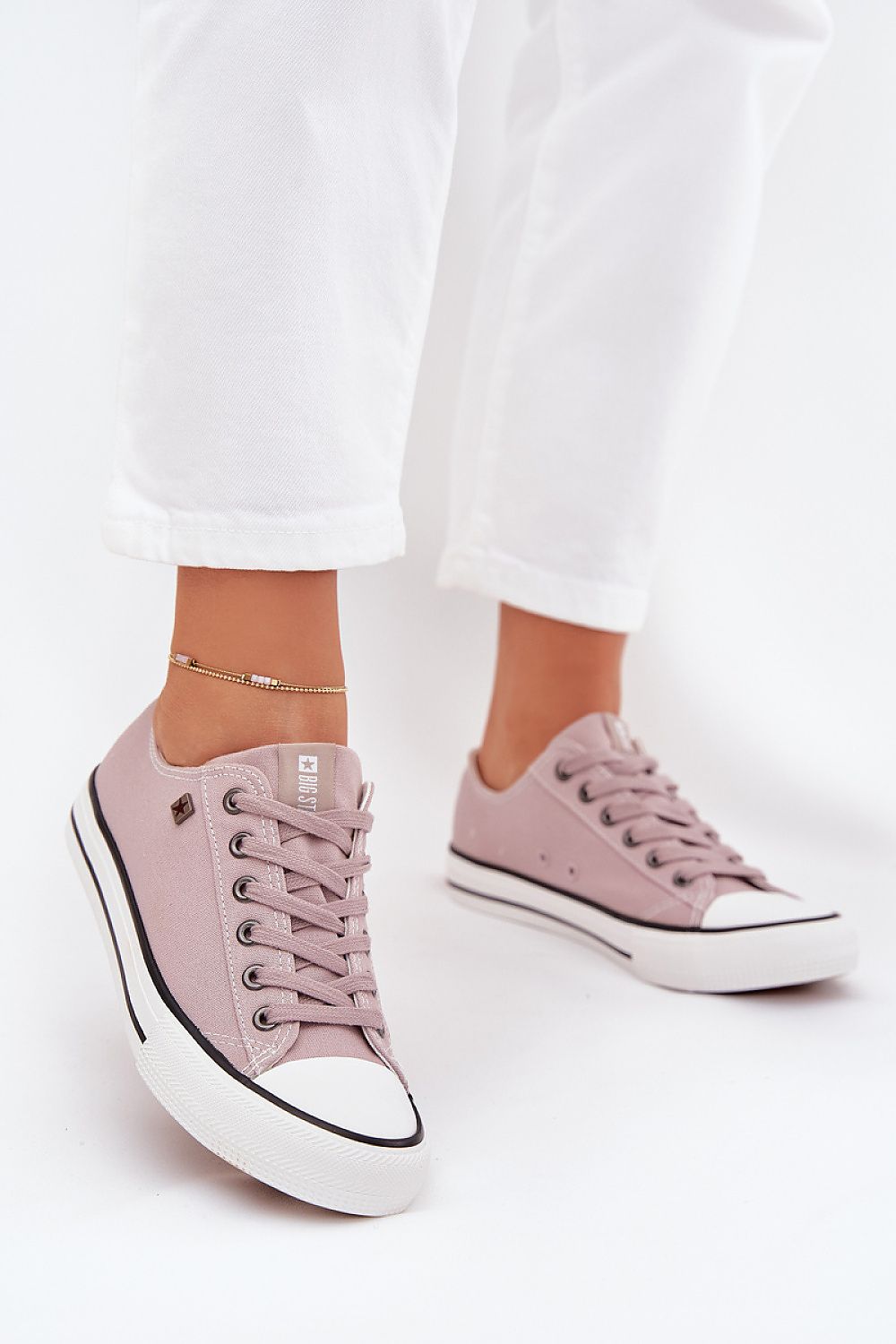  Tenişi model 216376 Step in style 