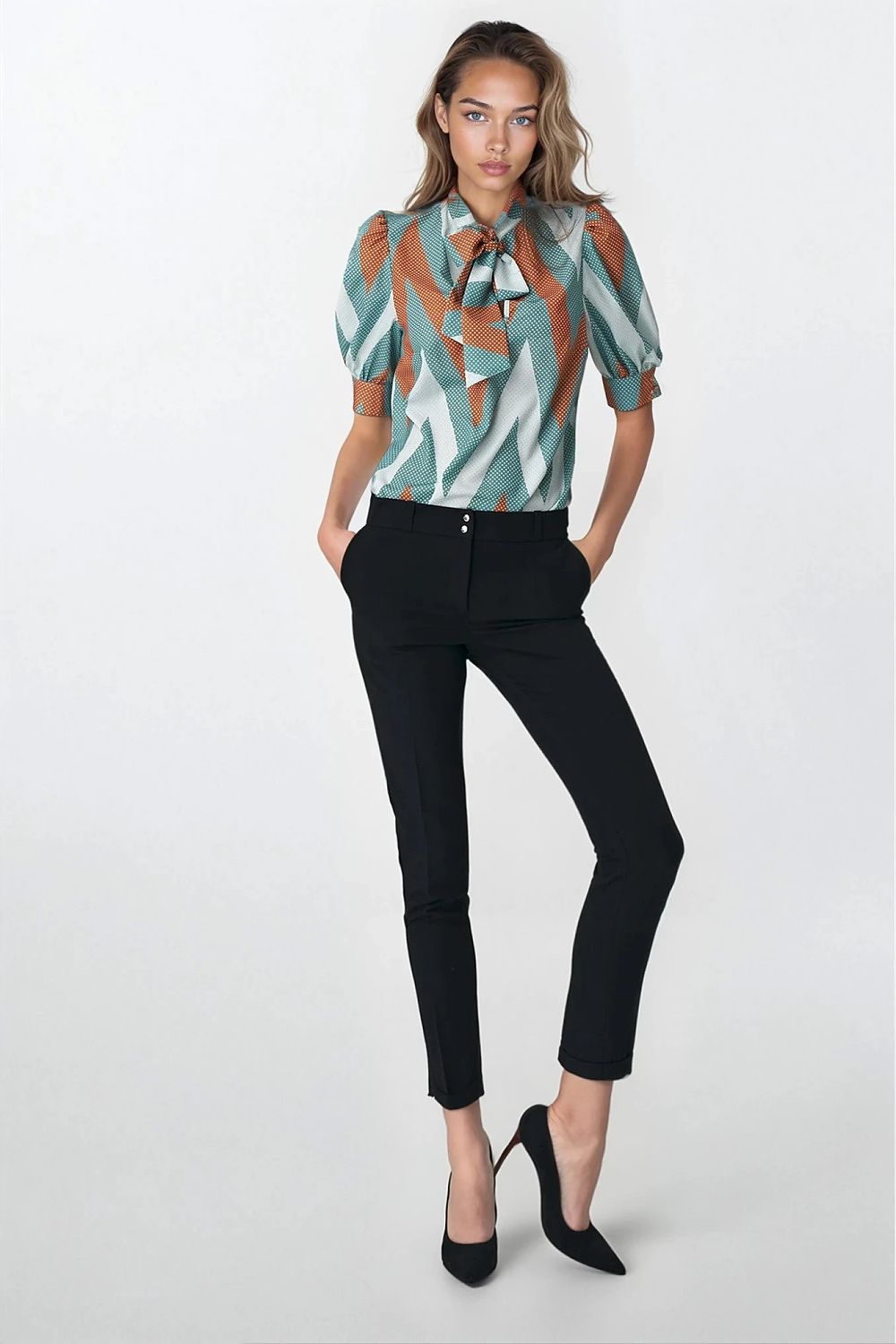  Pantaloni de damă model 216900 Nife 