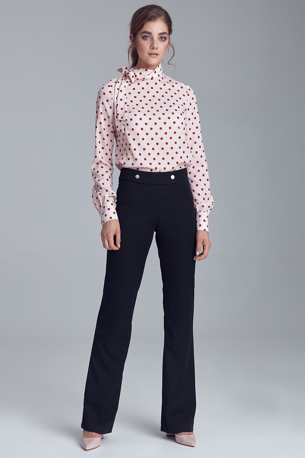  Pantaloni de damă model 216901 Nife 