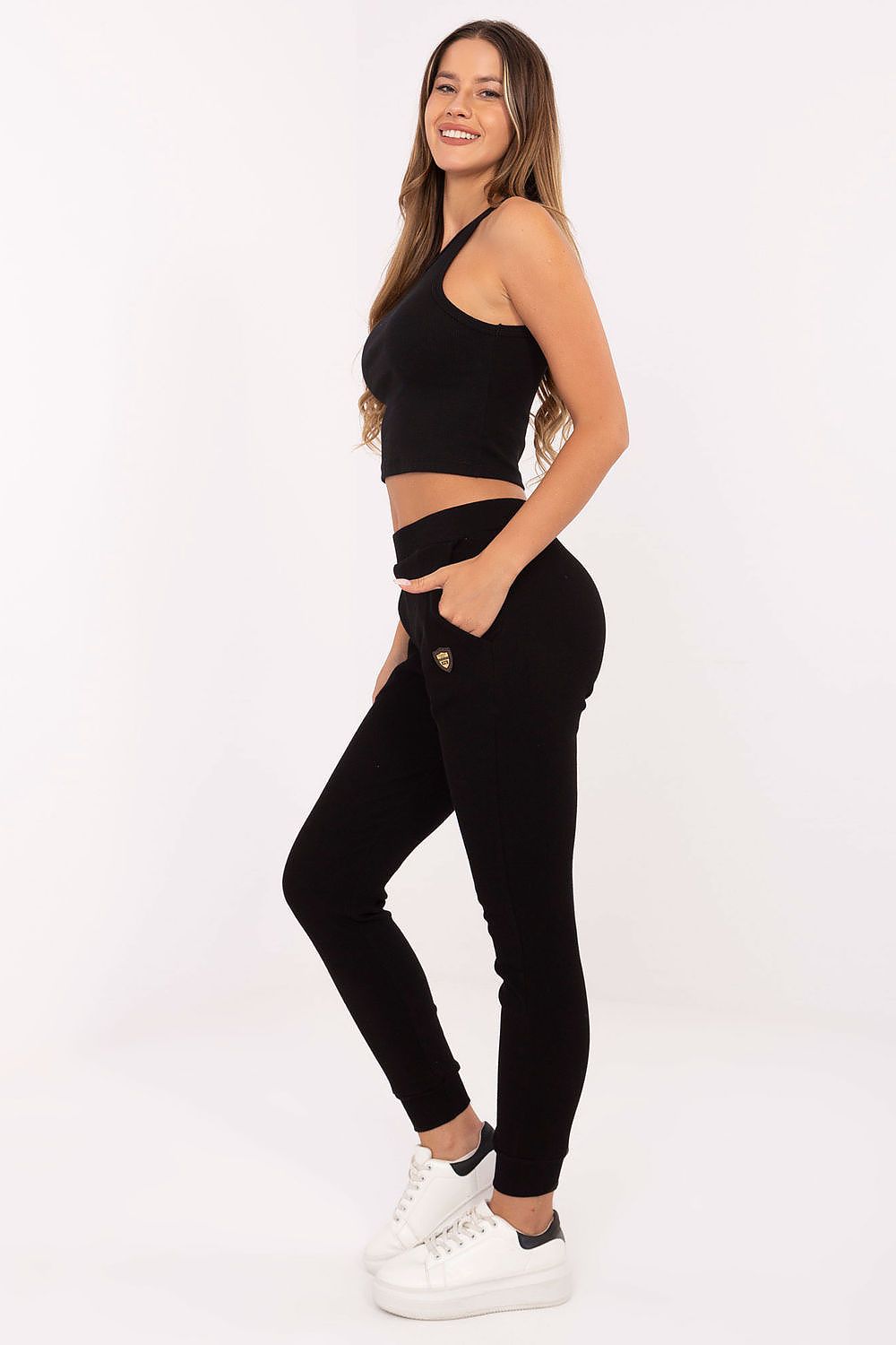  Pantaloni de trening model 217292 Relevance 