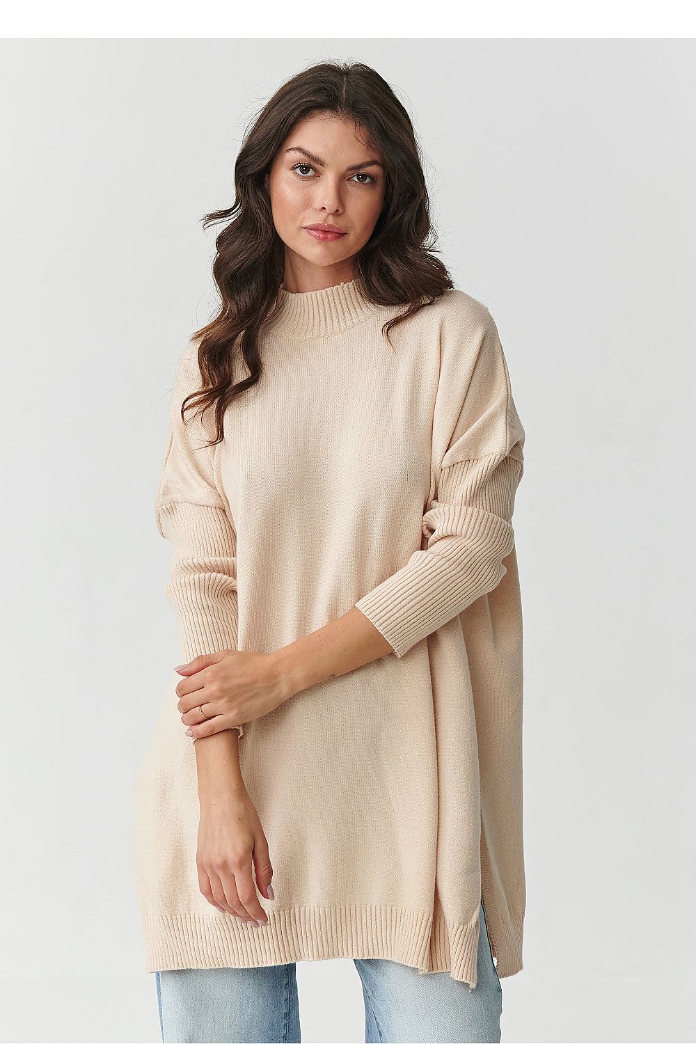  Pulover model 217401 Makadamia 