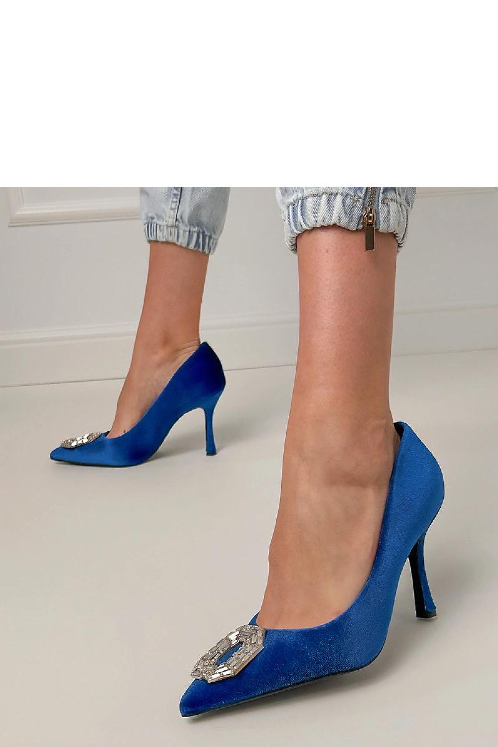  Pantofi cu toc subţire (stiletto) model 217662 Solea 