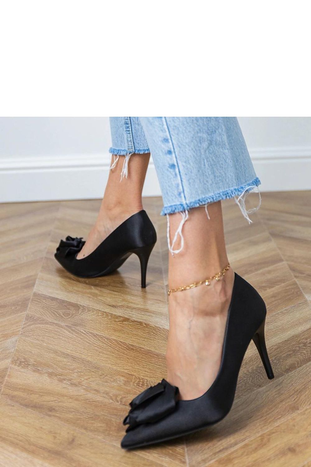  Pantofi cu toc subţire (stiletto) model 217682 Solea 