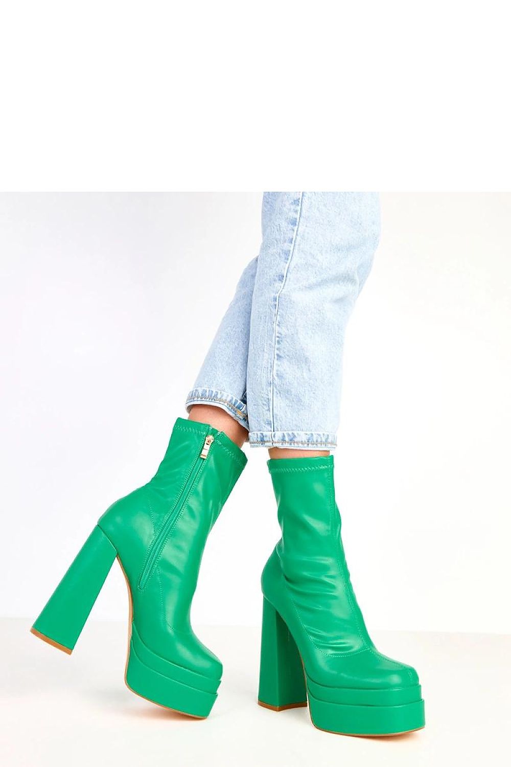  Botine cu toc model 217894 Solea 