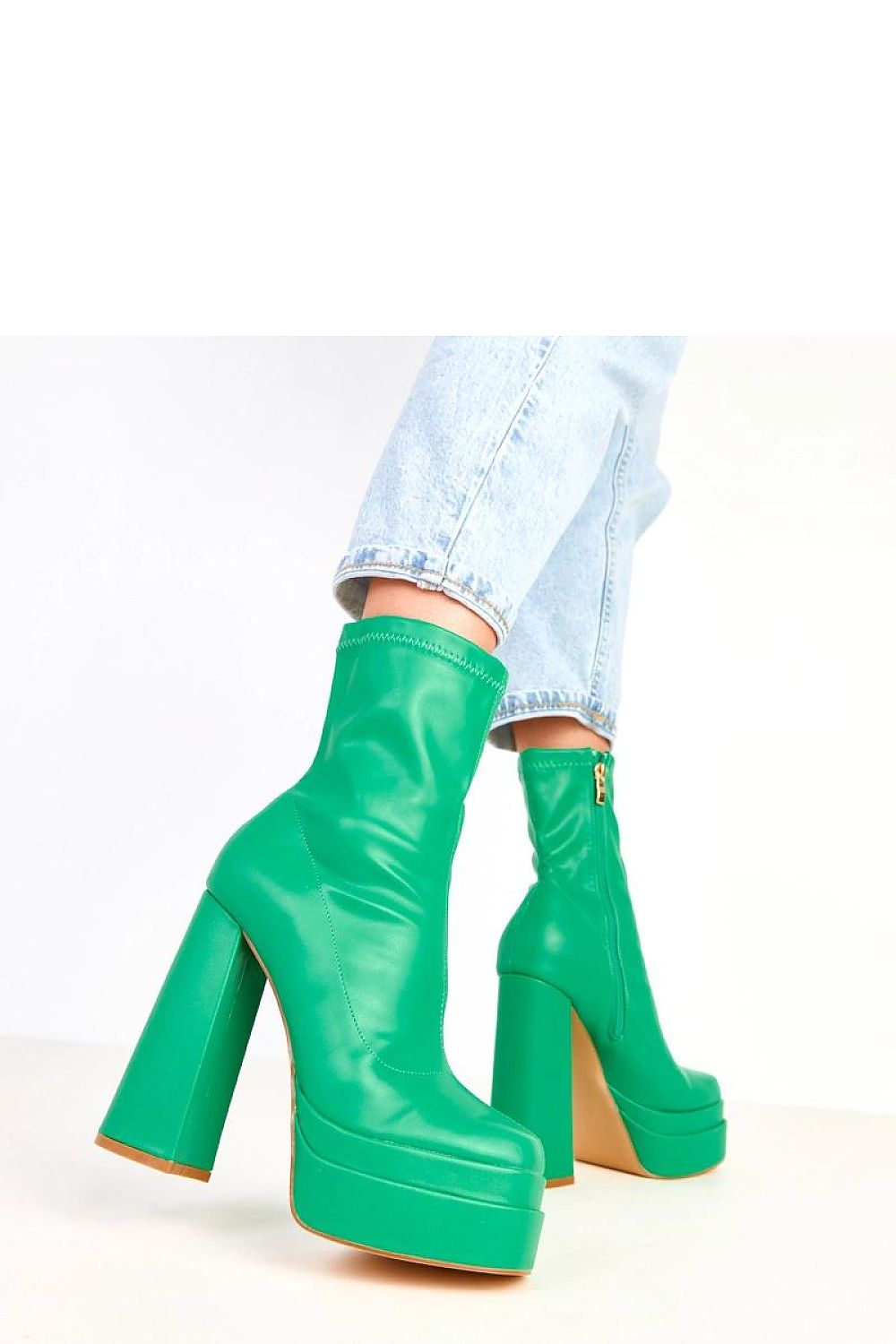  Botine cu toc model 217894 Solea 