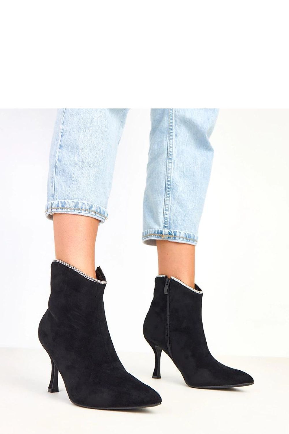  Botine cu toc model 217908 Solea 
