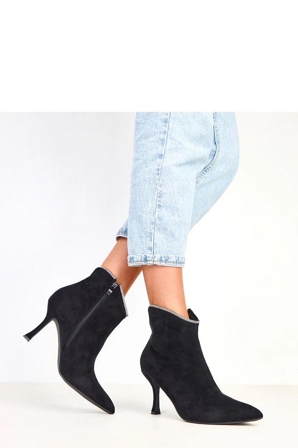  Botine cu toc model 217908 Solea 