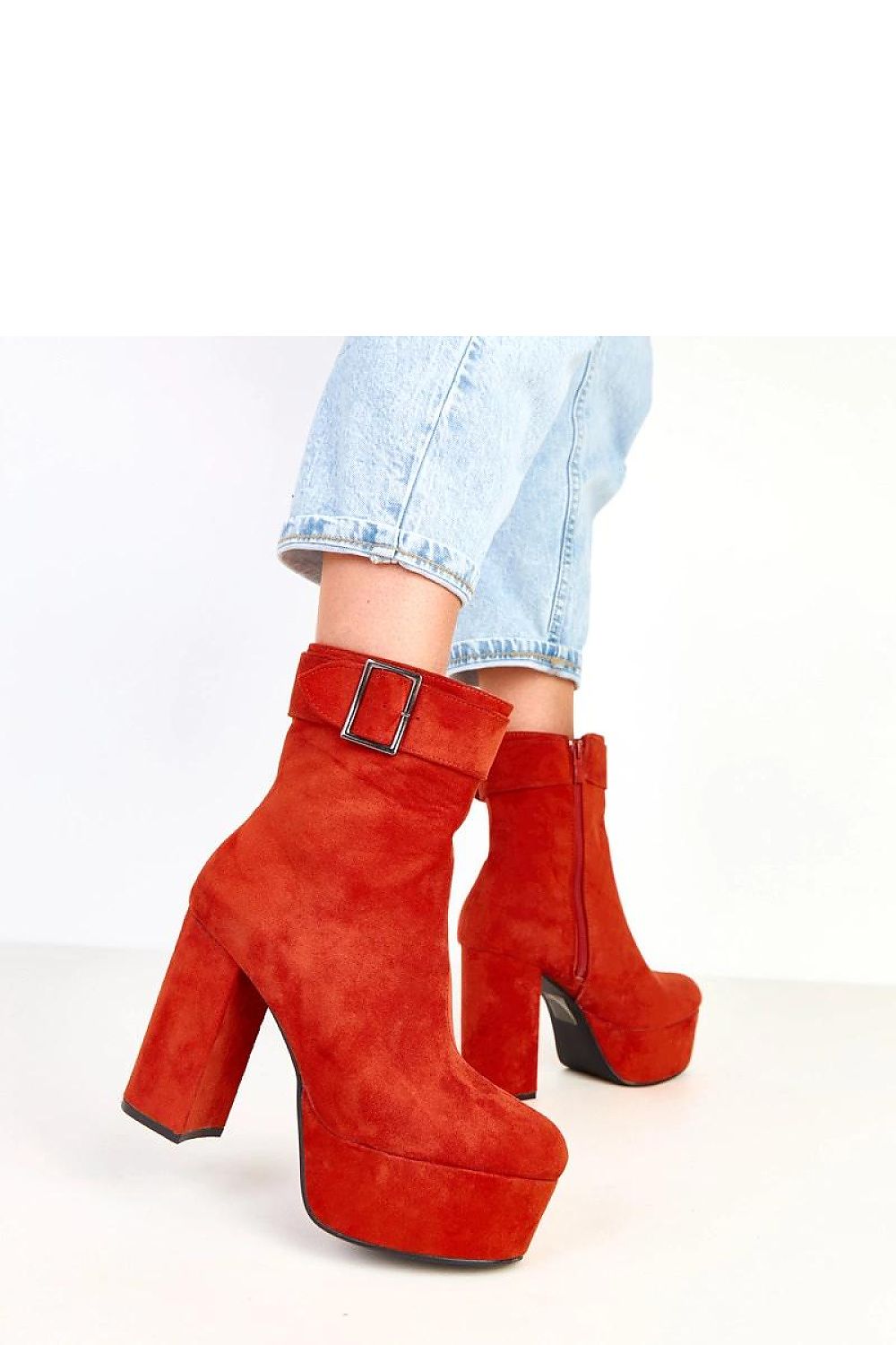  Botine cu toc model 217921 Solea 