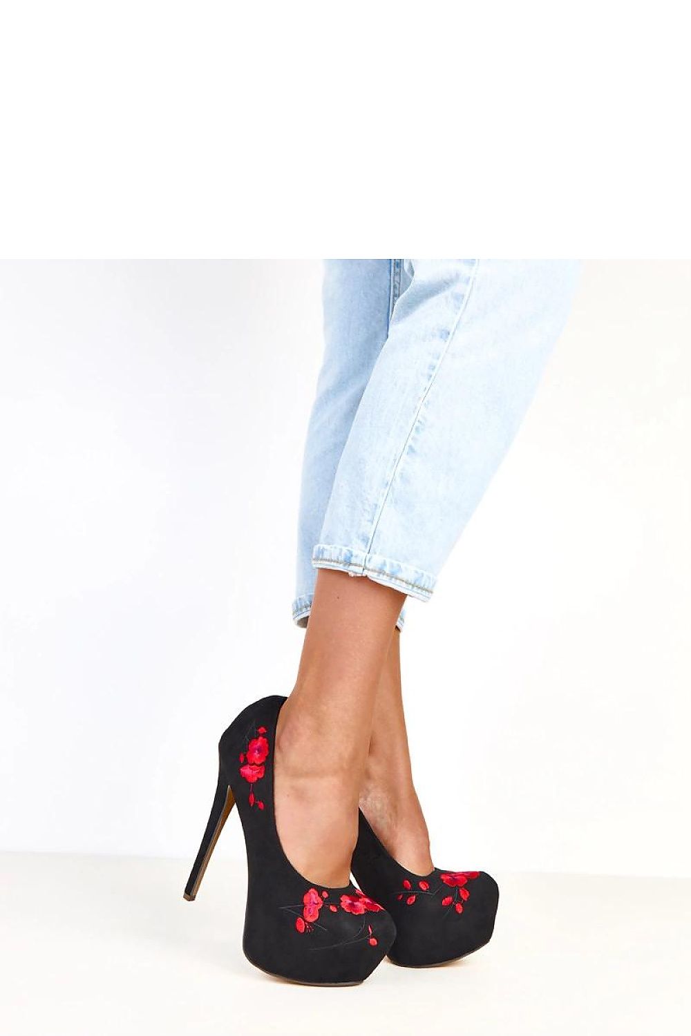  Pantofi cu toc subţire (stiletto) model 217940 Solea 