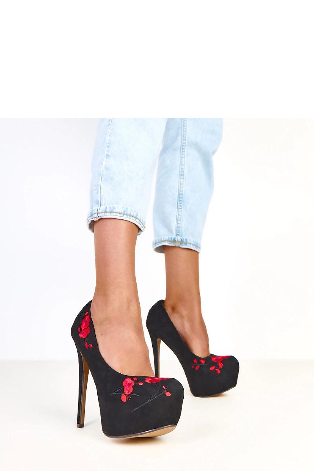  Pantofi cu toc subţire (stiletto) model 217940 Solea 
