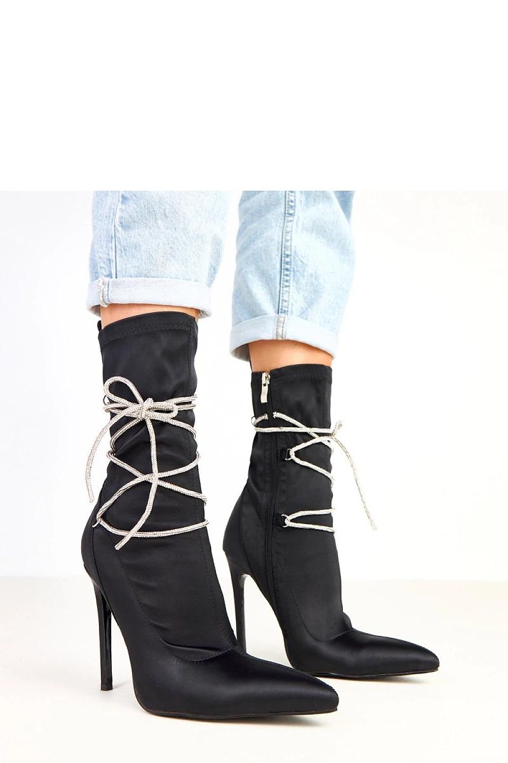  Botine cu toc model 217945 Solea 