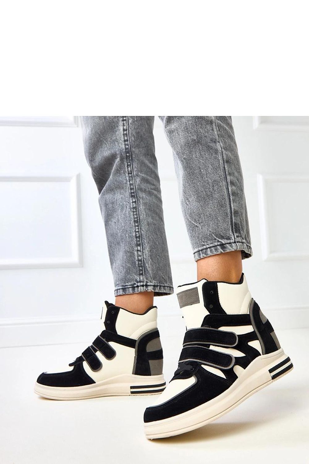  Adidași cu toc de tip platformă model 217956 Solea 