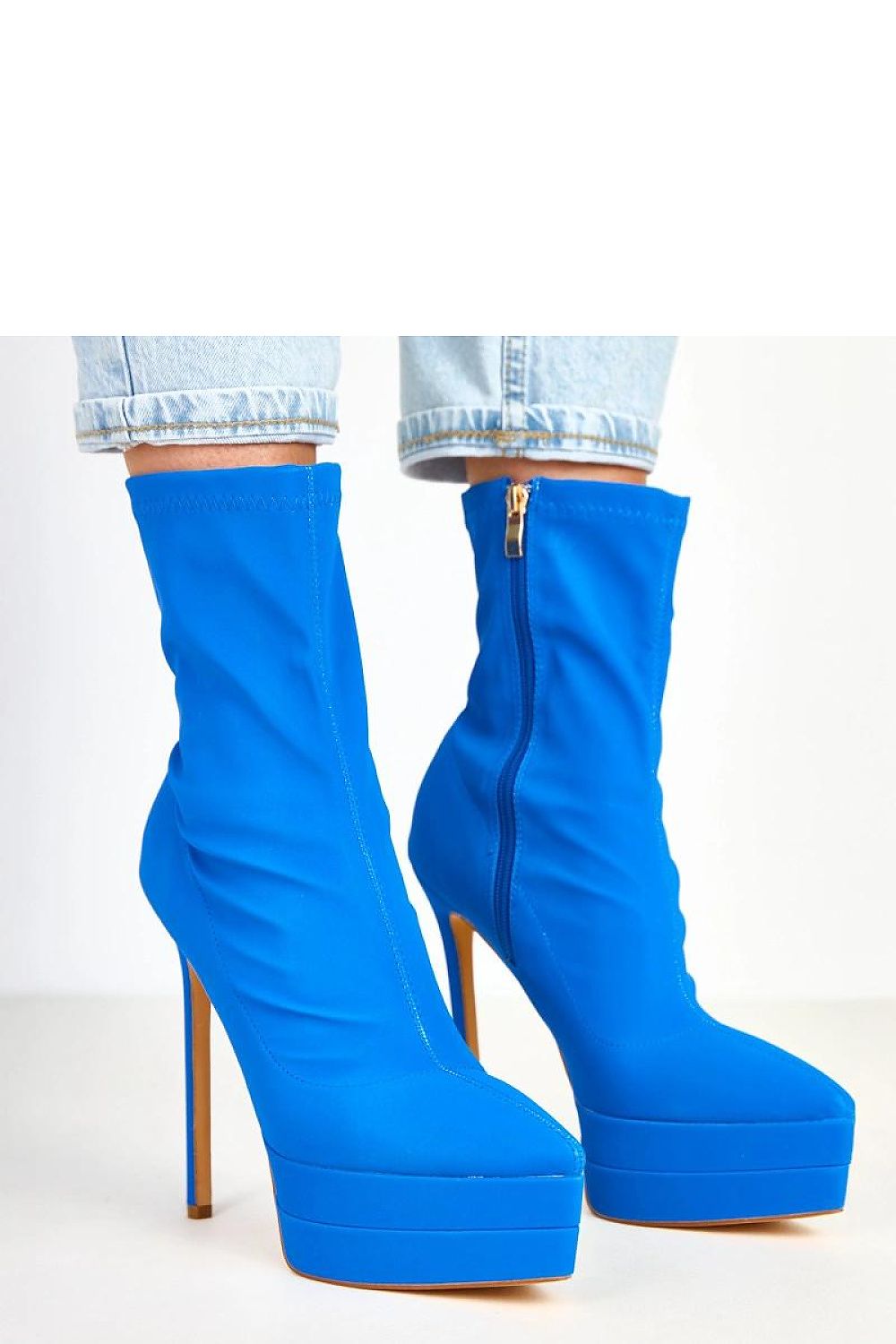  Botine cu toc model 217957 Solea 
