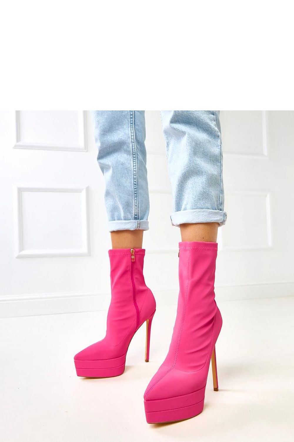  Botine cu toc model 217958 Solea 