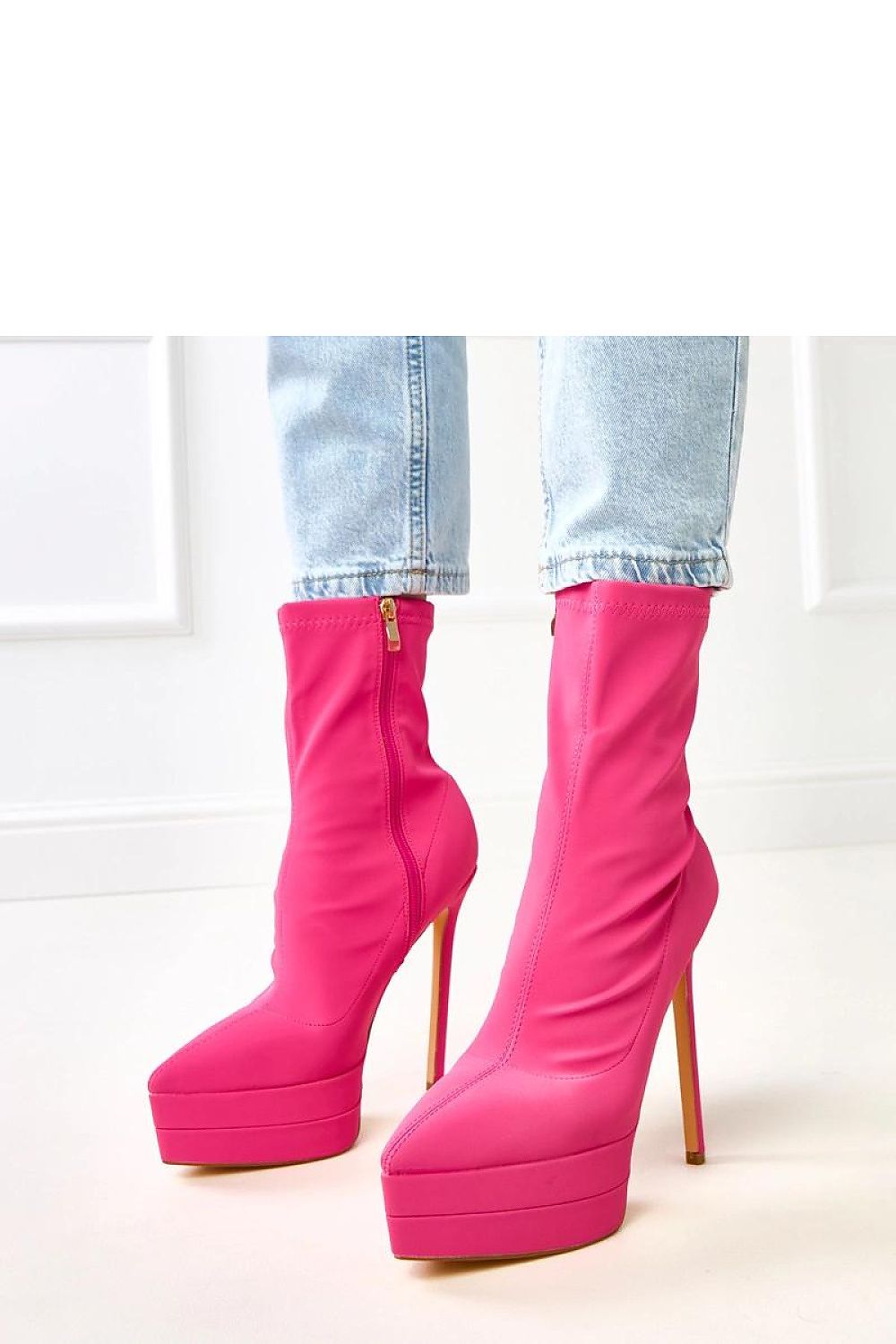  Botine cu toc model 217958 Solea 