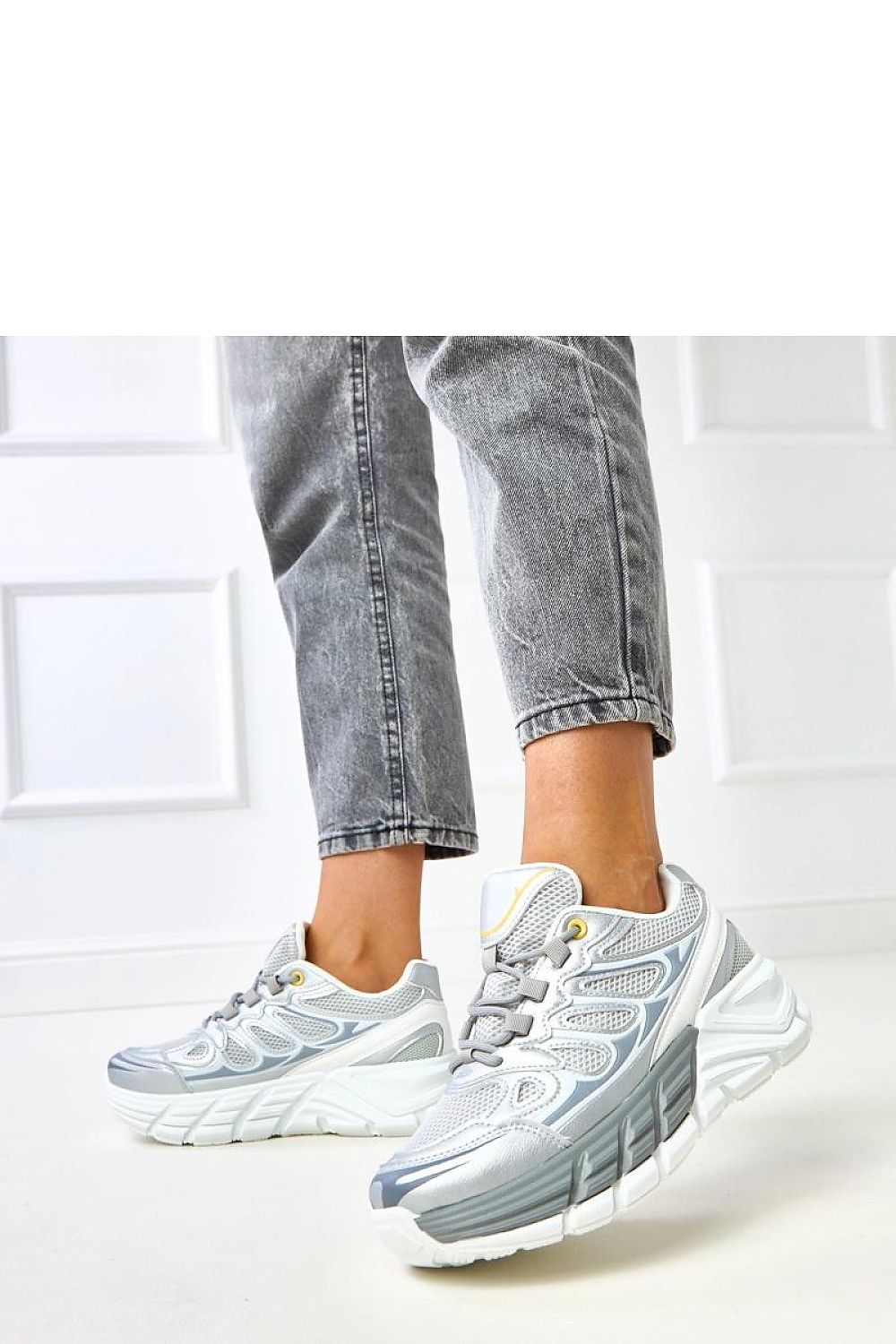  Pantofi sport pe platformă model 218129 Solea 
