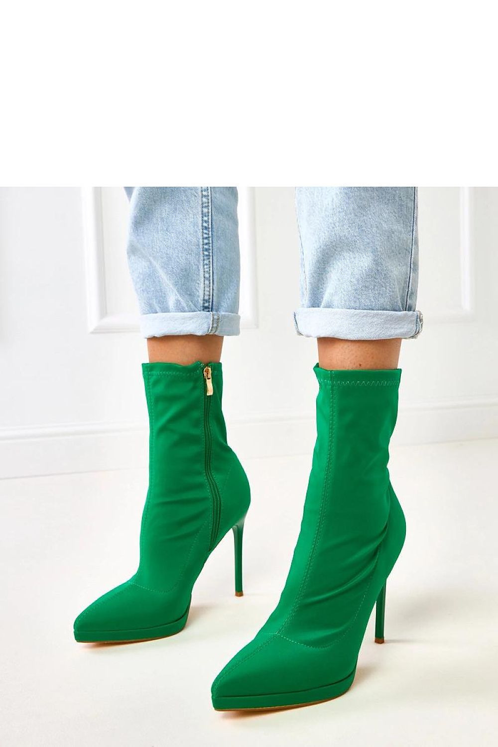  Botine cu toc model 218157 Solea 