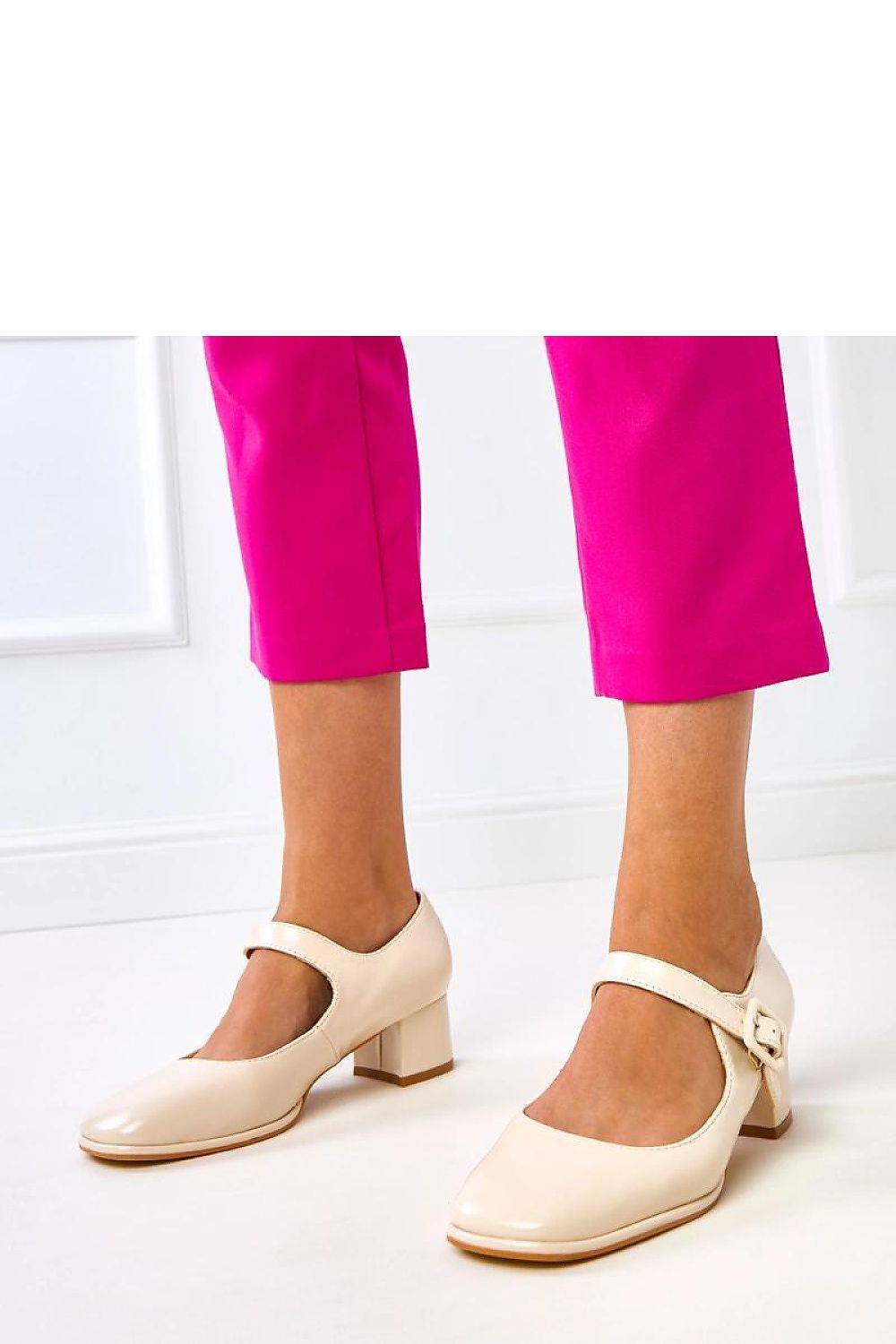  Pantofi cu toc simplu model 218159 Solea 