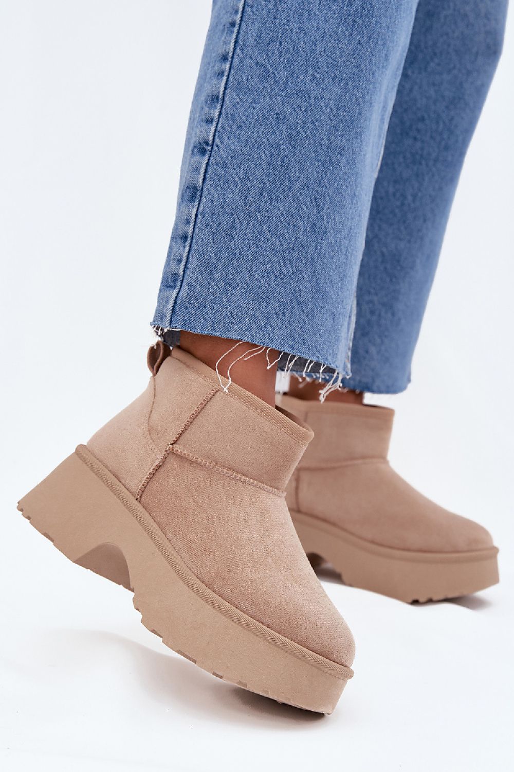  Moon boots model 218300 Step in style 