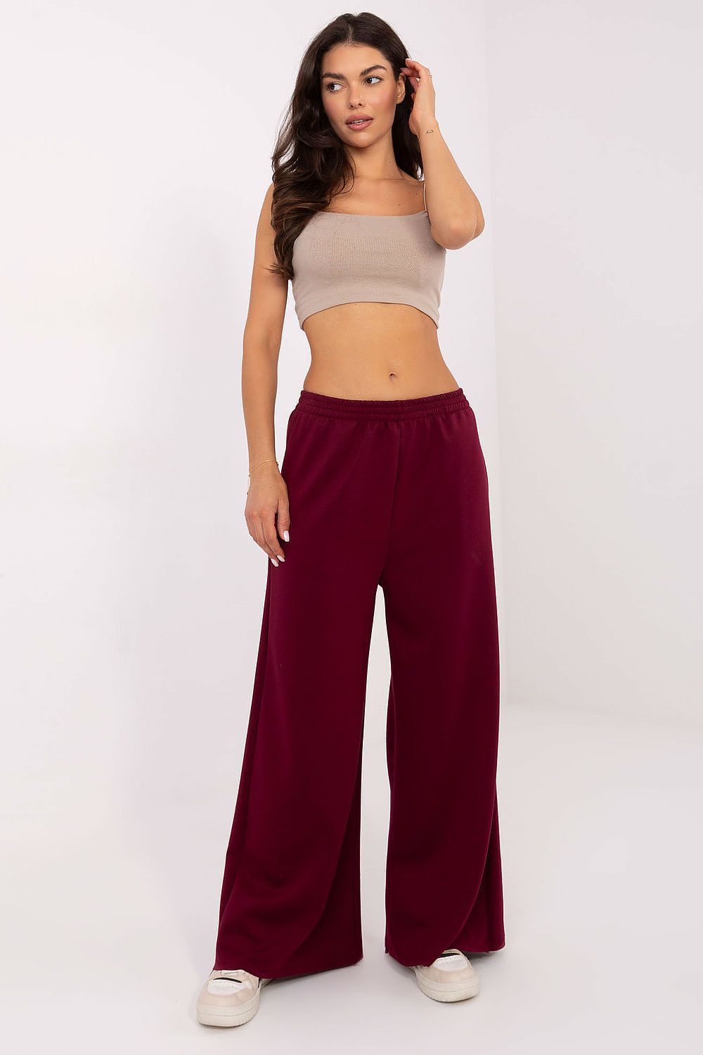  Pantaloni de trening model 218434 Italy Moda 