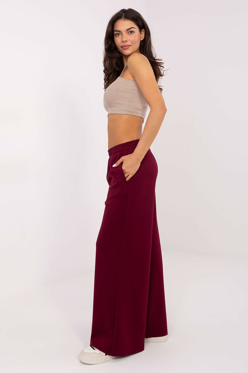  Pantaloni de trening model 218434 Italy Moda 