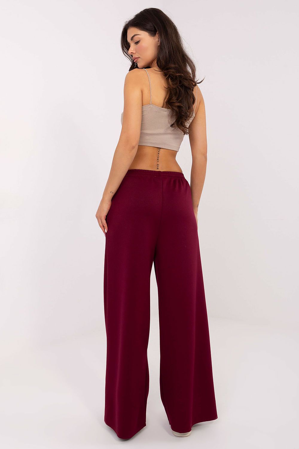  Pantaloni de trening model 218434 Italy Moda 