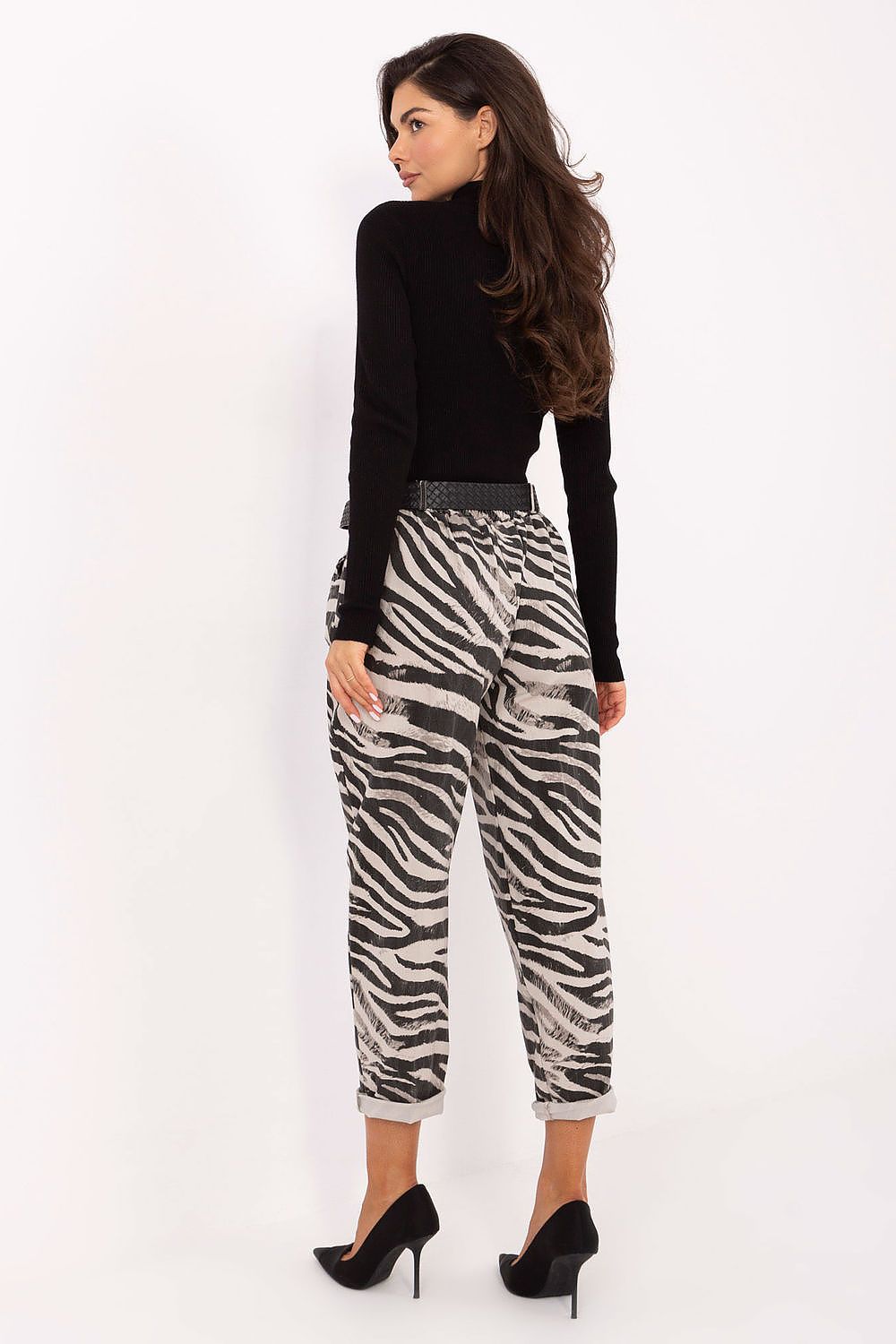  Pantaloni de damă model 218442 Italy Moda 