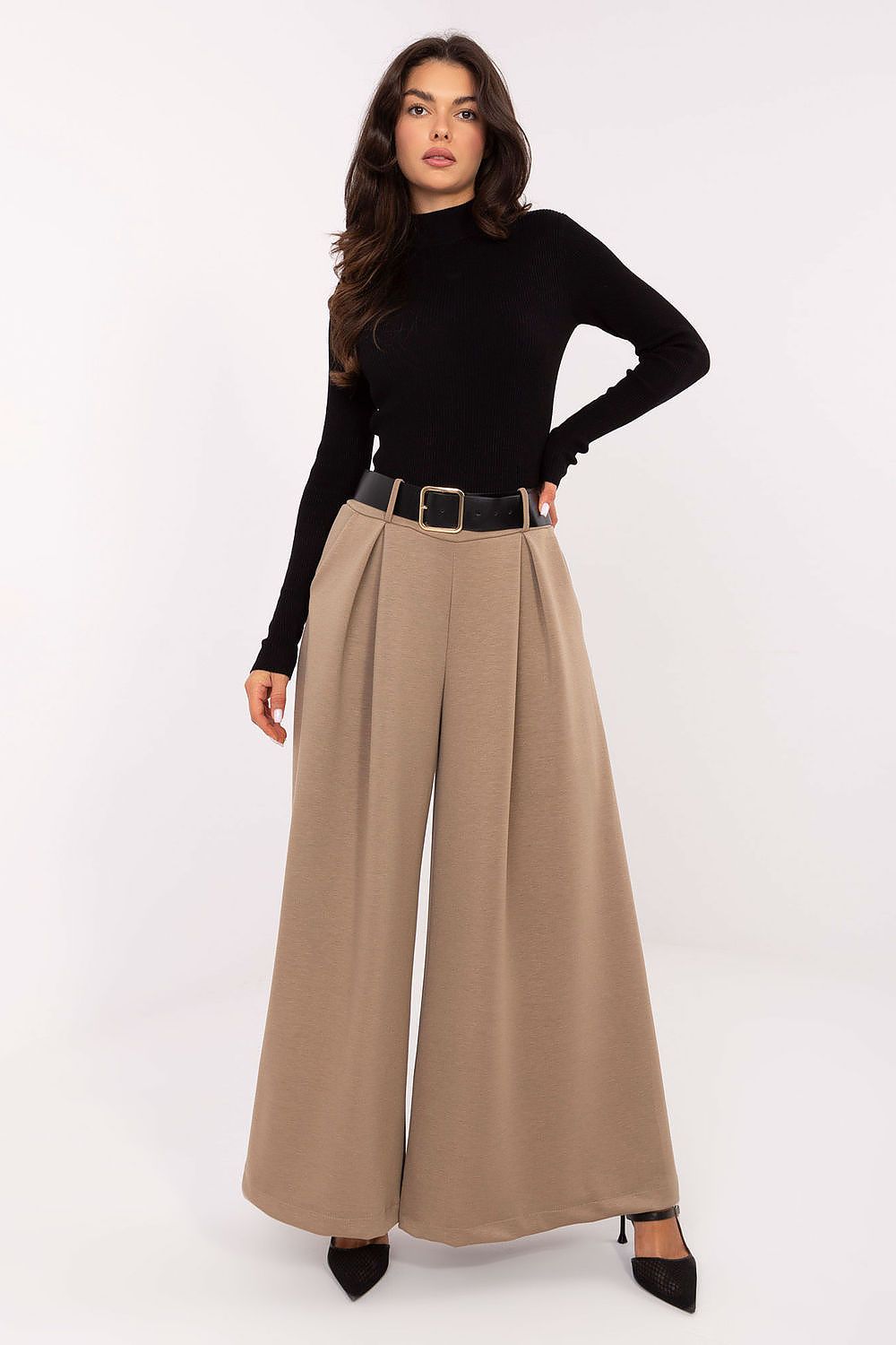 Pantaloni de damă model 218449 Italy Moda 
