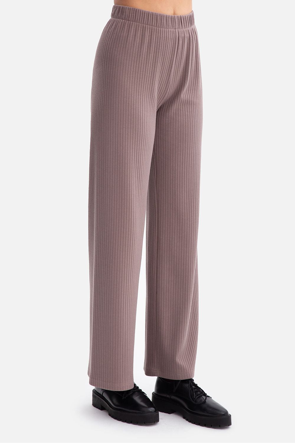  Pantaloni de damă model 218662 BeWear 