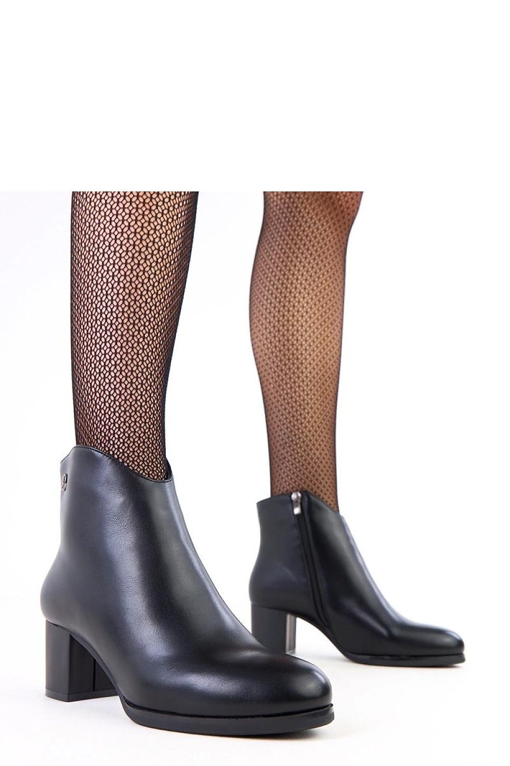  Botine cu toc model 218817 Solea 