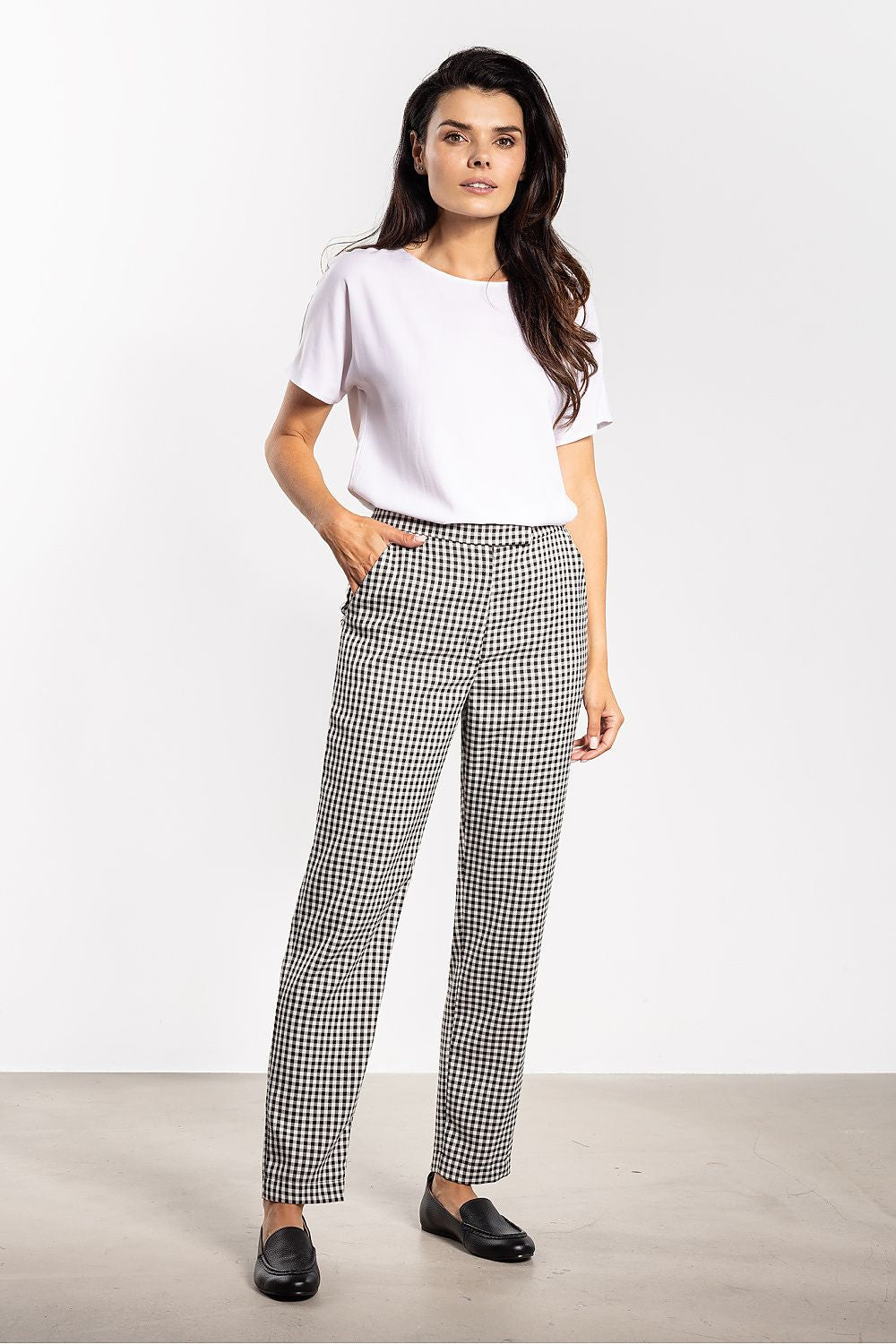  Pantaloni de damă model 218973 awama 