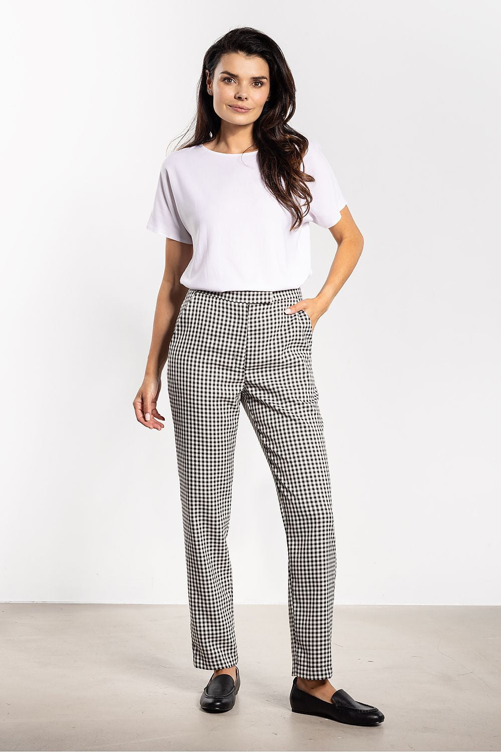  Pantaloni de damă model 218973 awama 