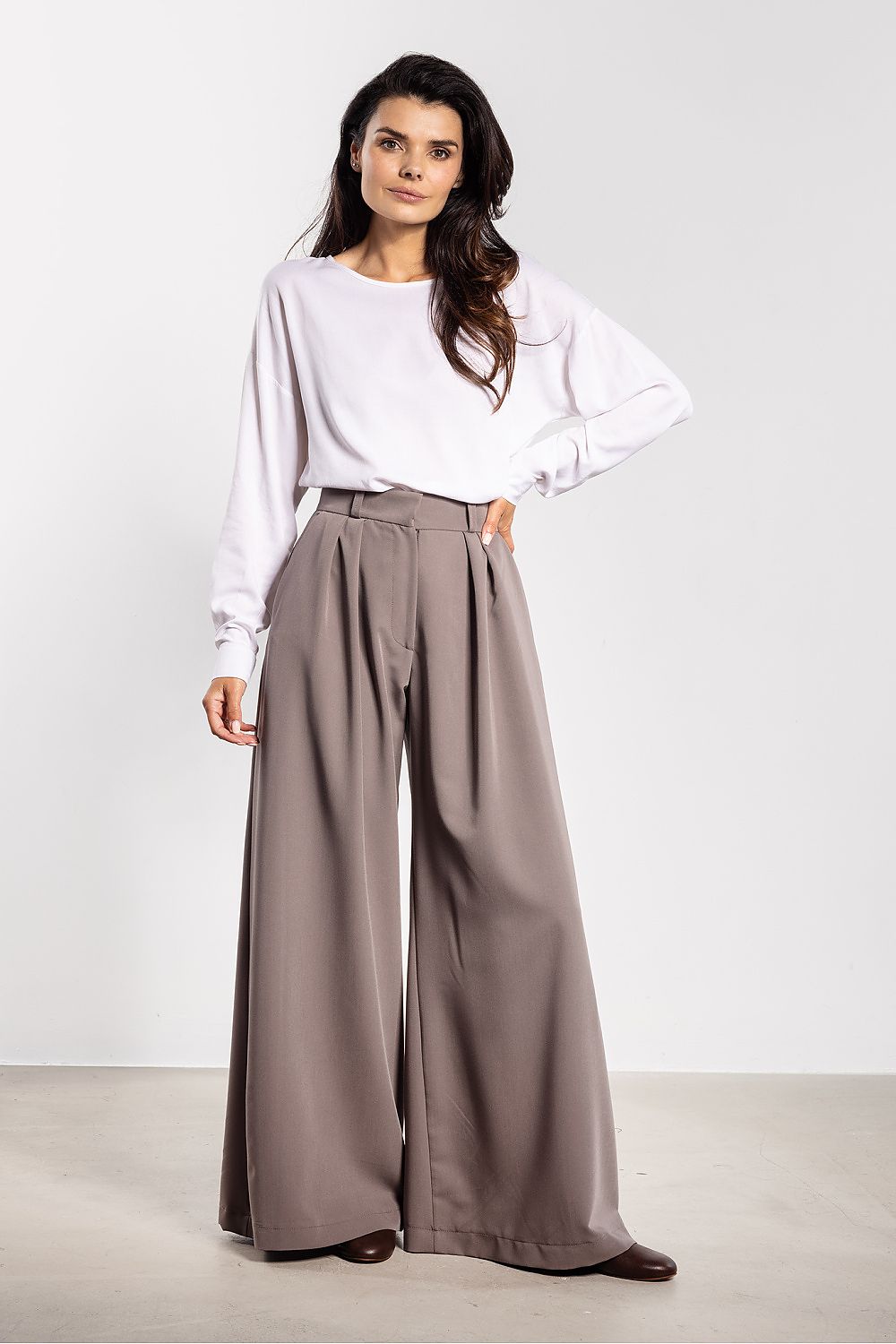  Pantaloni de damă model 218986 awama 