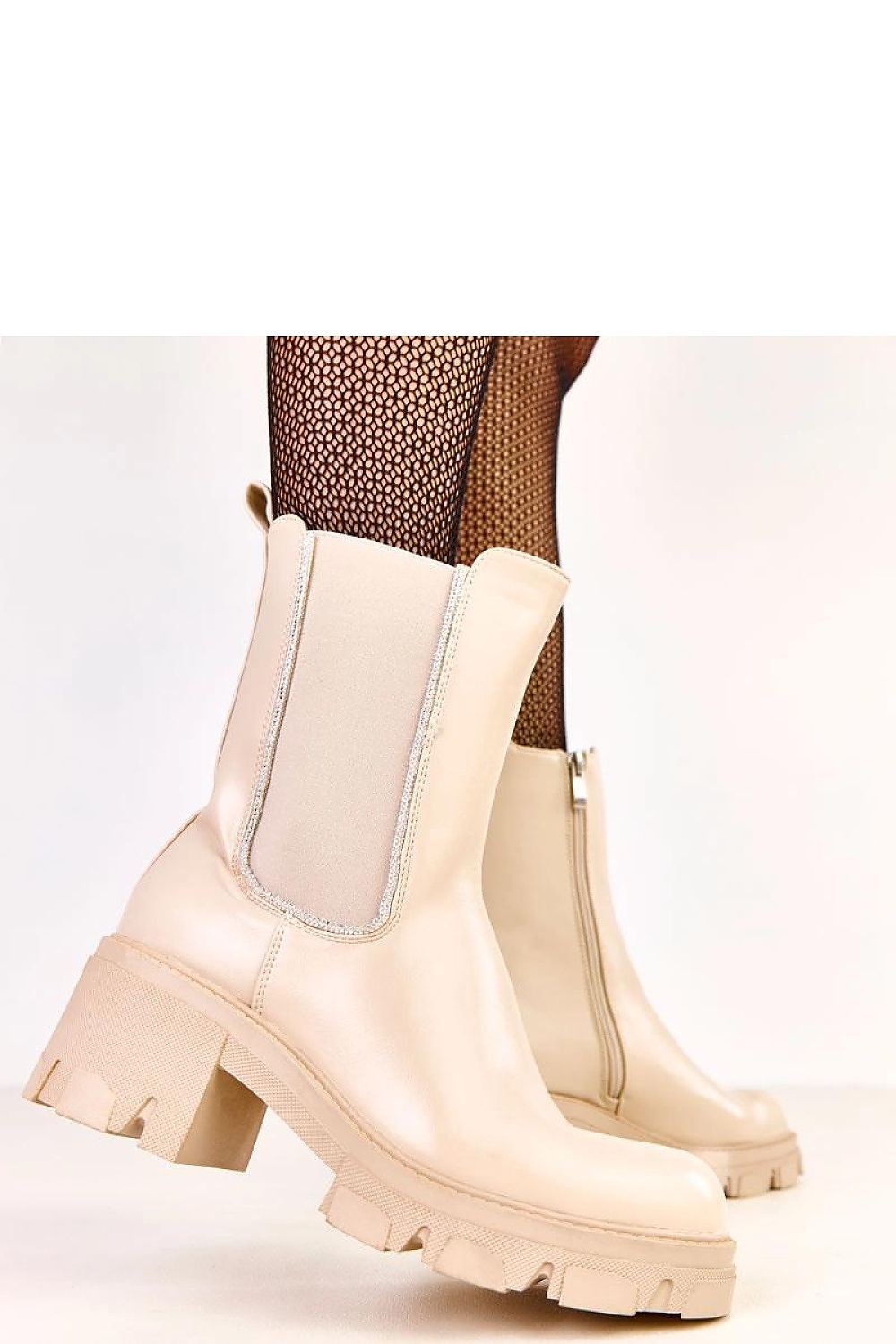  Botine cu toc model 219632 Solea 