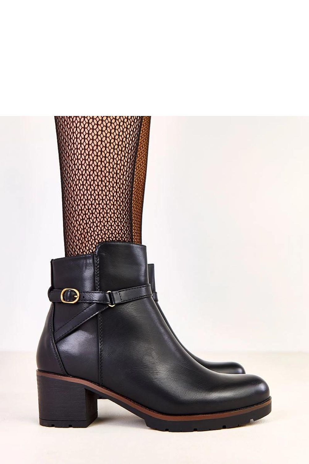  Botine cu toc model 219956 Solea 