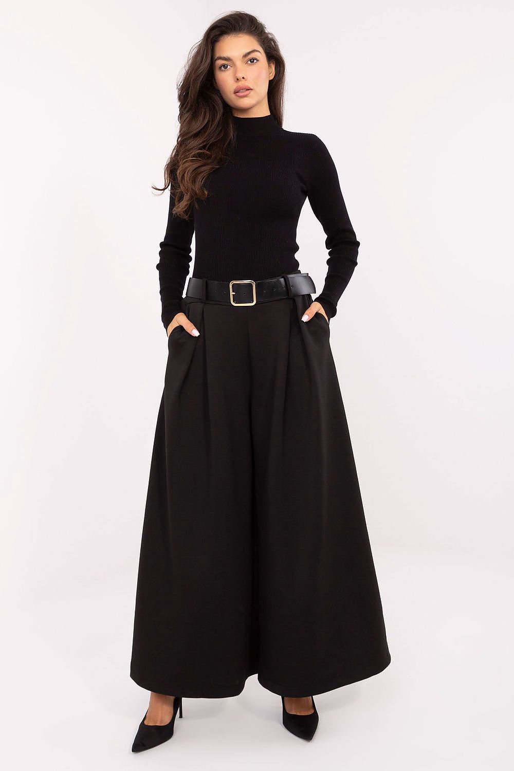  Pantaloni de damă model 220011 Italy Moda 