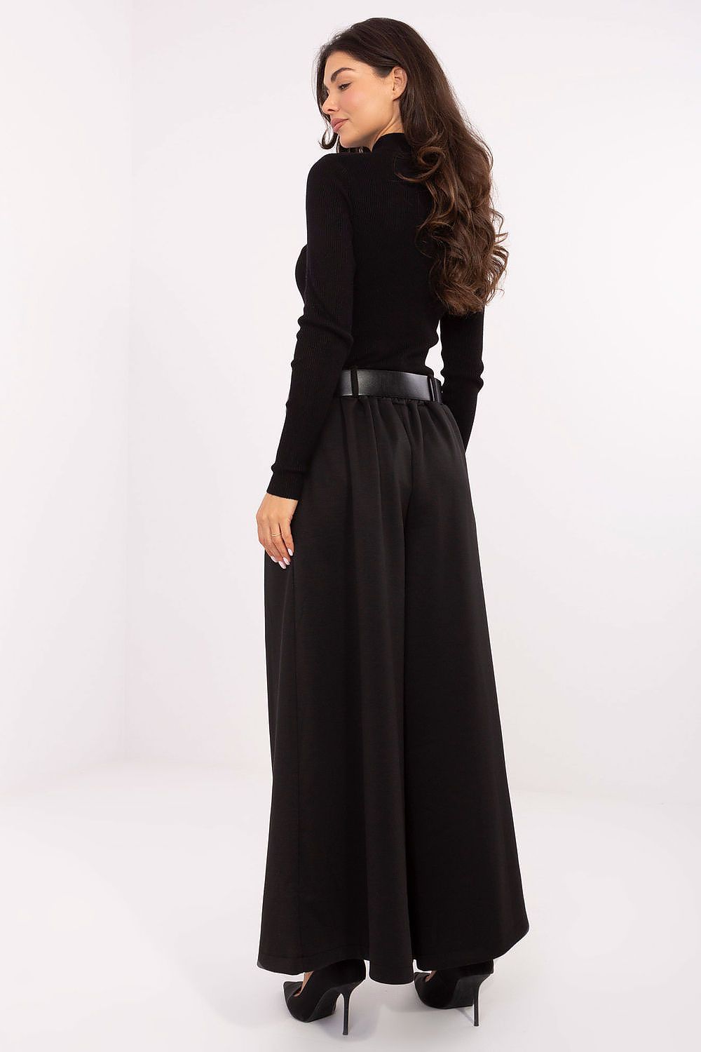  Pantaloni de damă model 220011 Italy Moda 