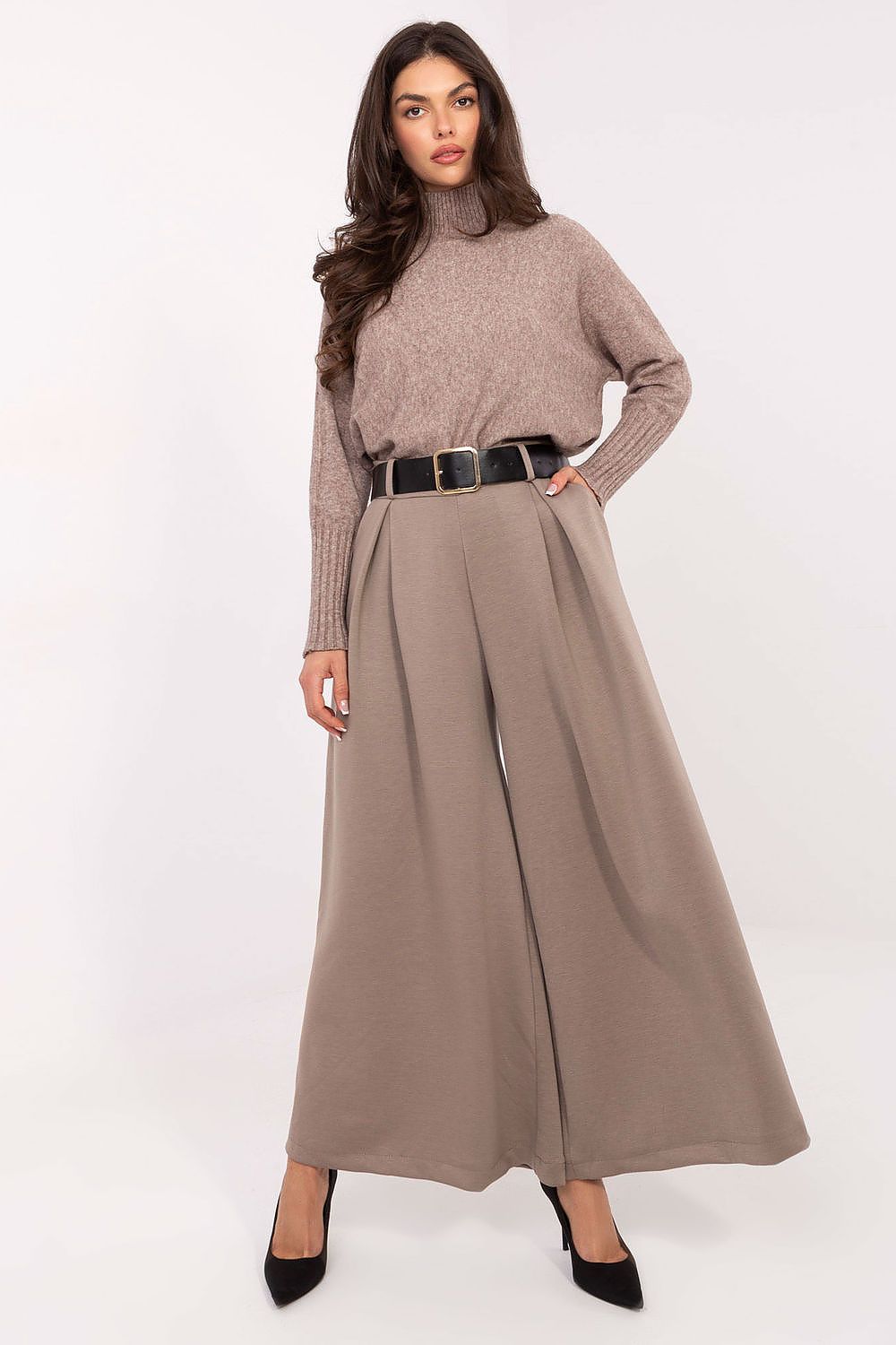  Pantaloni de damă model 220012 Italy Moda 