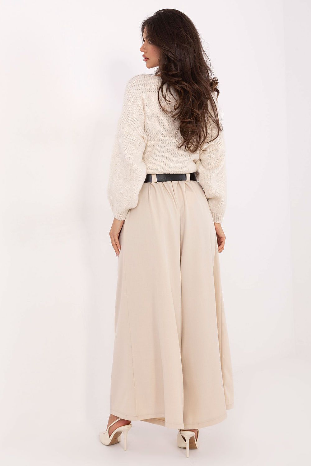 Pantaloni de damă model 220023 Italy Moda 