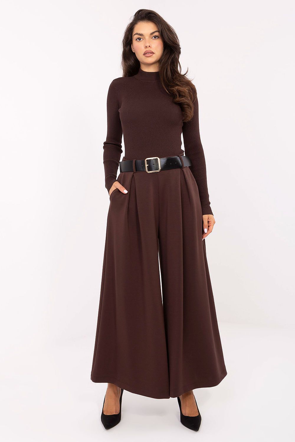  Pantaloni de damă model 220027 Italy Moda 