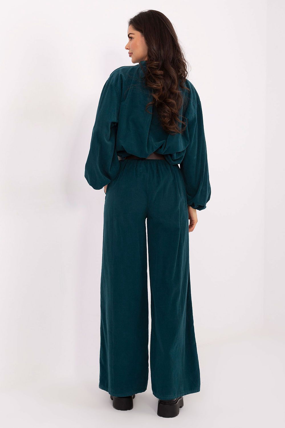  Pantaloni din catifea model 220284 Italy Moda 