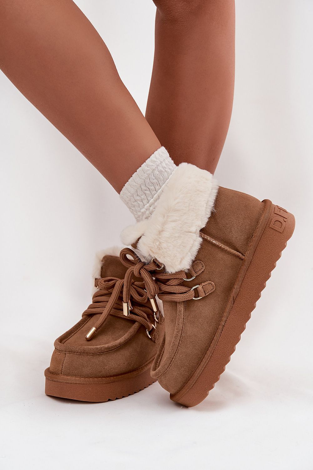  Moon boots model 220523 Step in style 