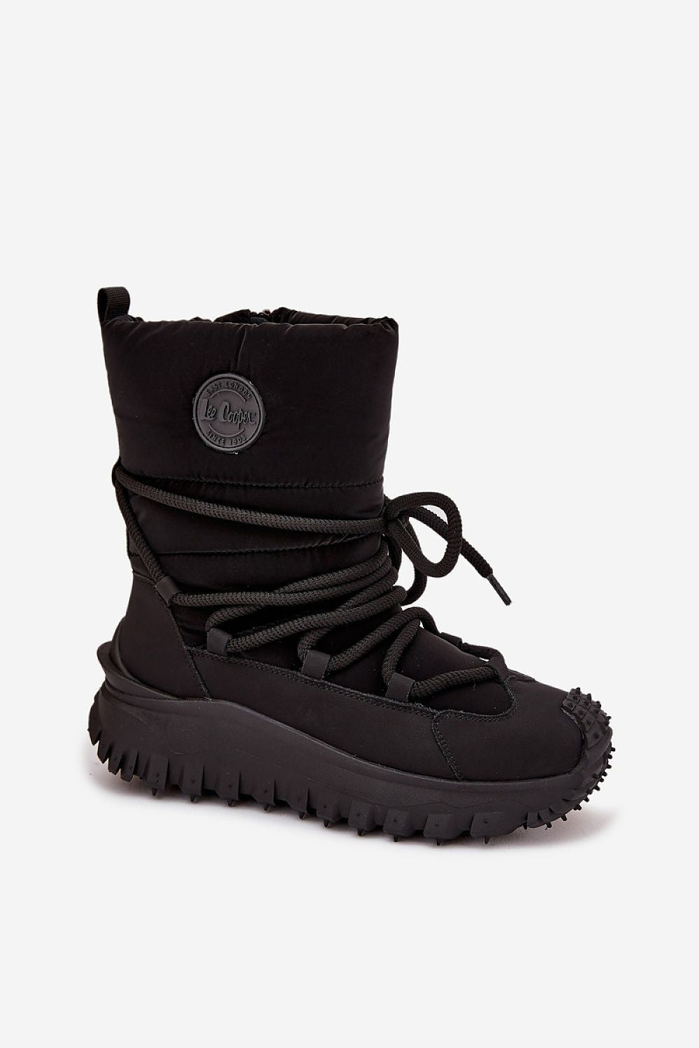  Moon boots model 220524 Step in style 