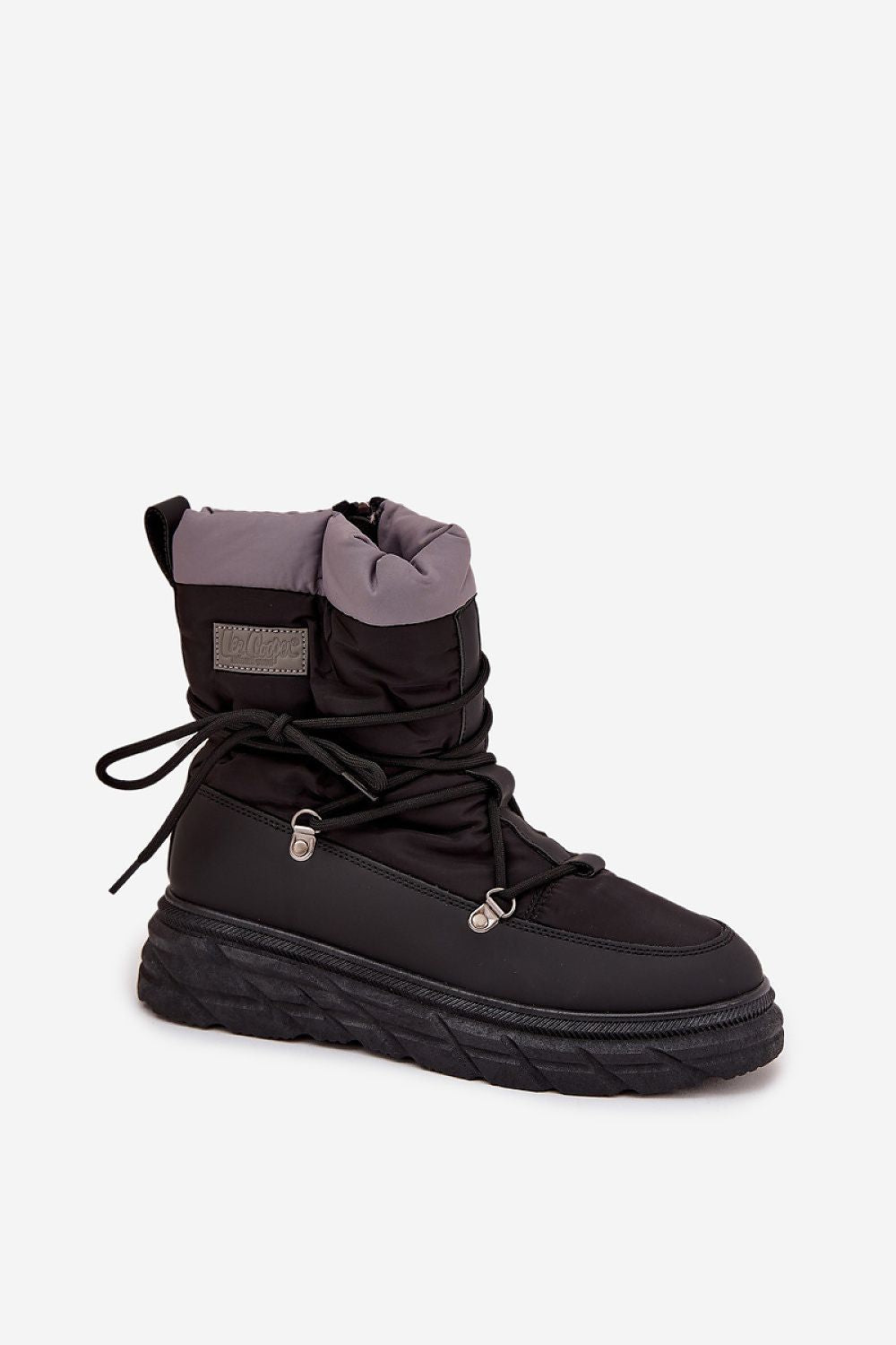  Moon boots model 220526 Step in style 