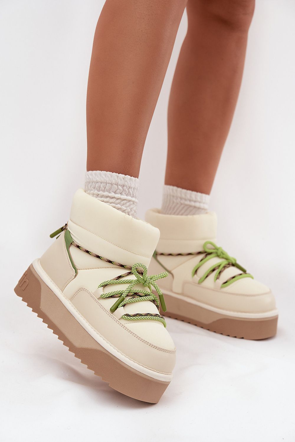  Moon boots model 220534 Step in style 