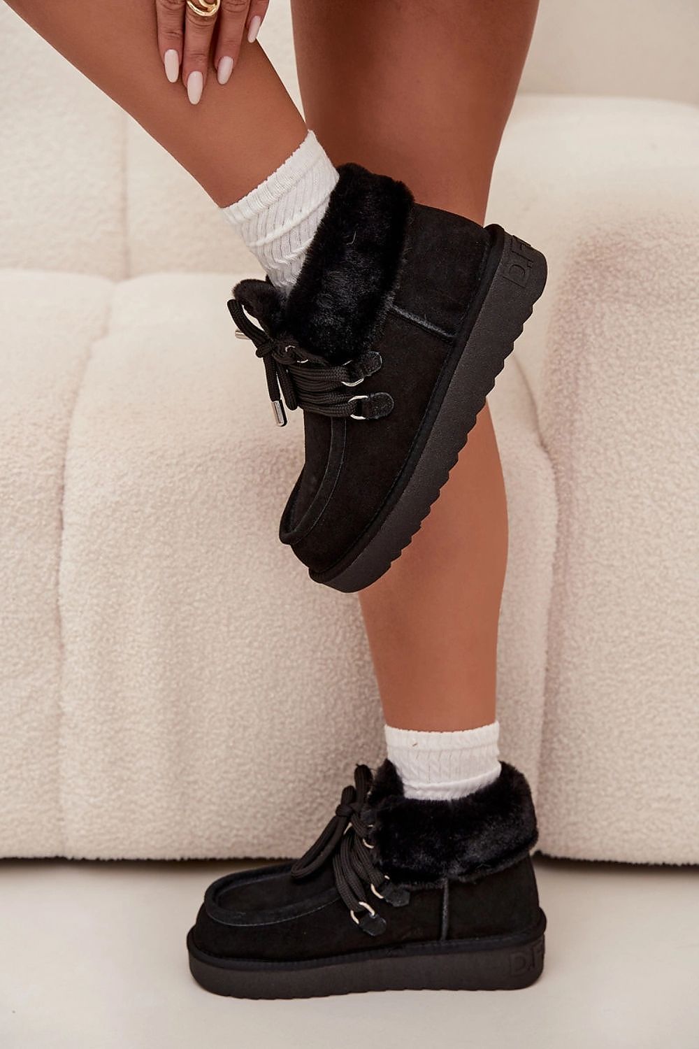  Moon boots model 220522 Step in style 
