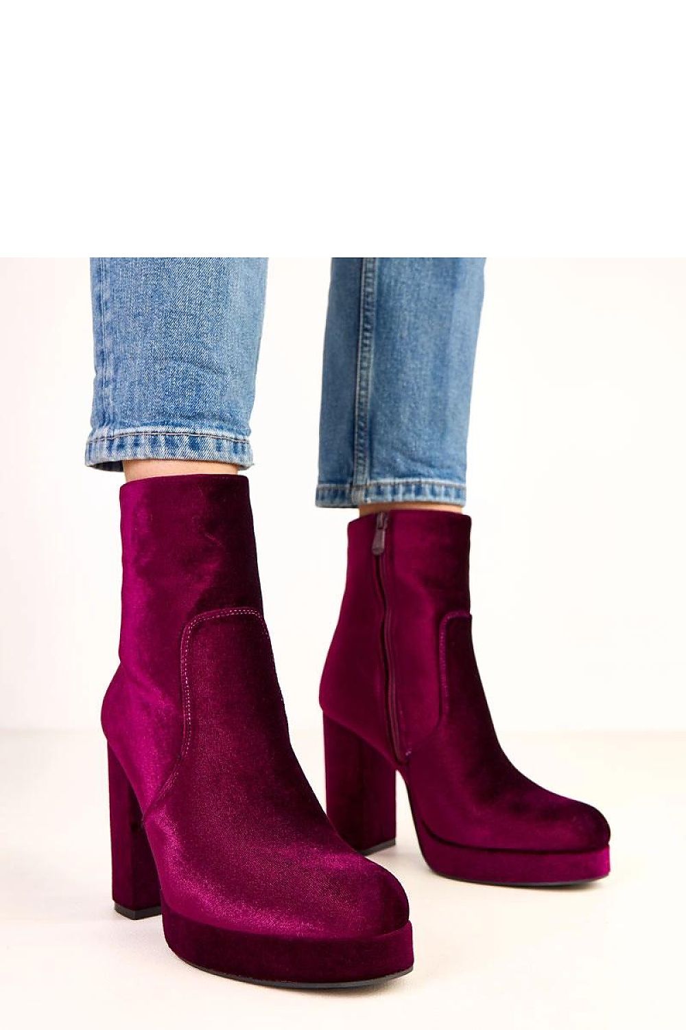  Botine cu toc model 220582 Solea 