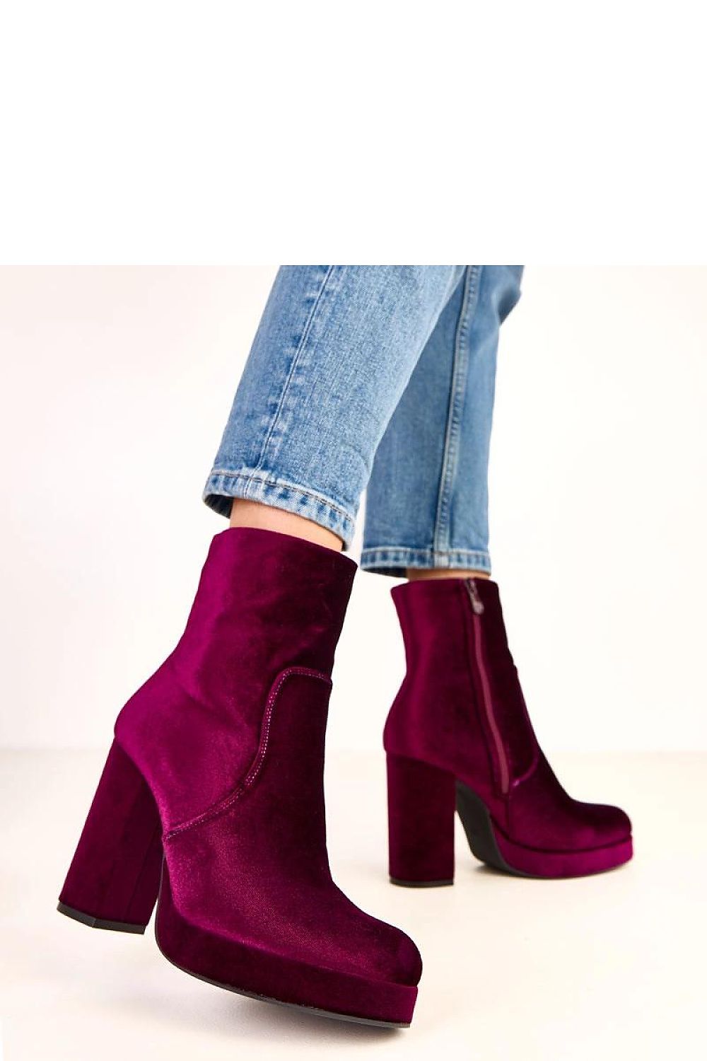  Botine cu toc model 220582 Solea 
