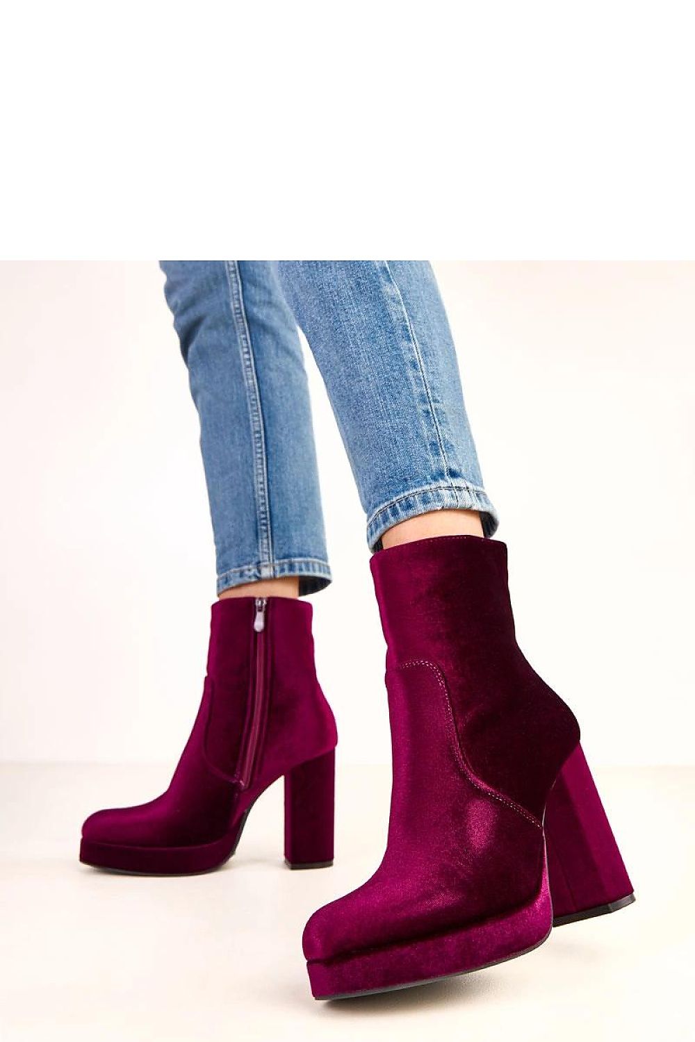  Botine cu toc model 220582 Solea 